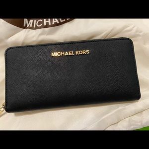 Michael Kors wallet